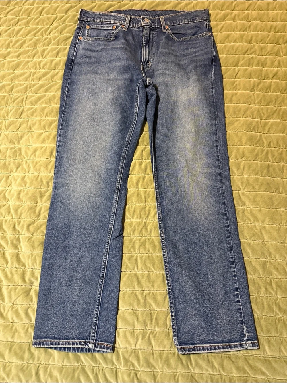 Levi's 514 34x32 Mid Blue Denim Jeans with Red Tab